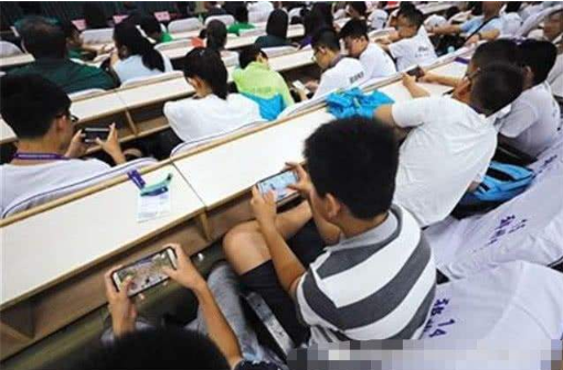 学生无成本网上赚钱，做做悬赏任务平台日赚100很easy！