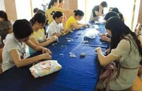 手工活兼职不收押金免费供货是骗局吗？